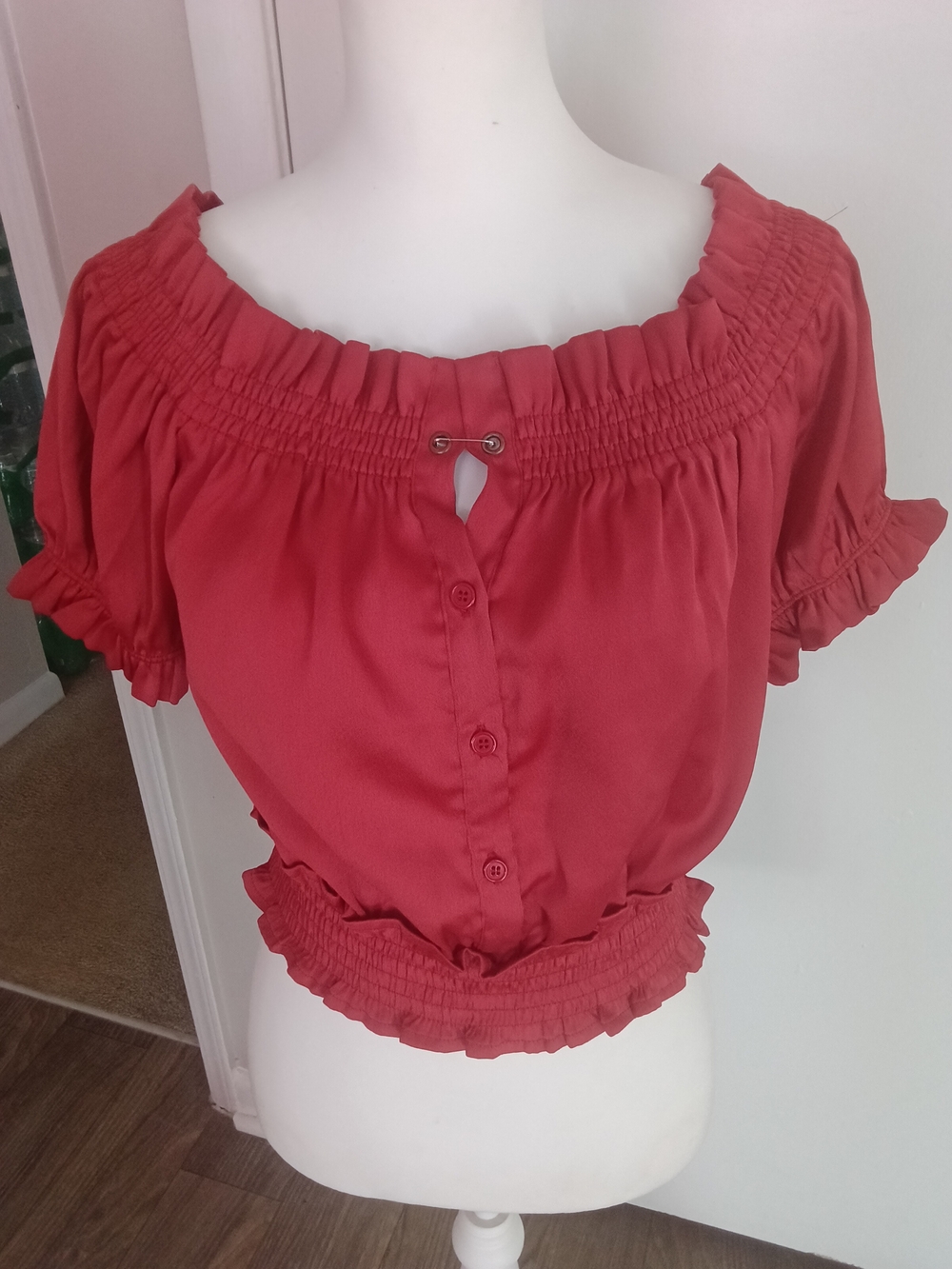 Romeo & Juliet Couture Red Off-Shoulder Smocked Crop Top